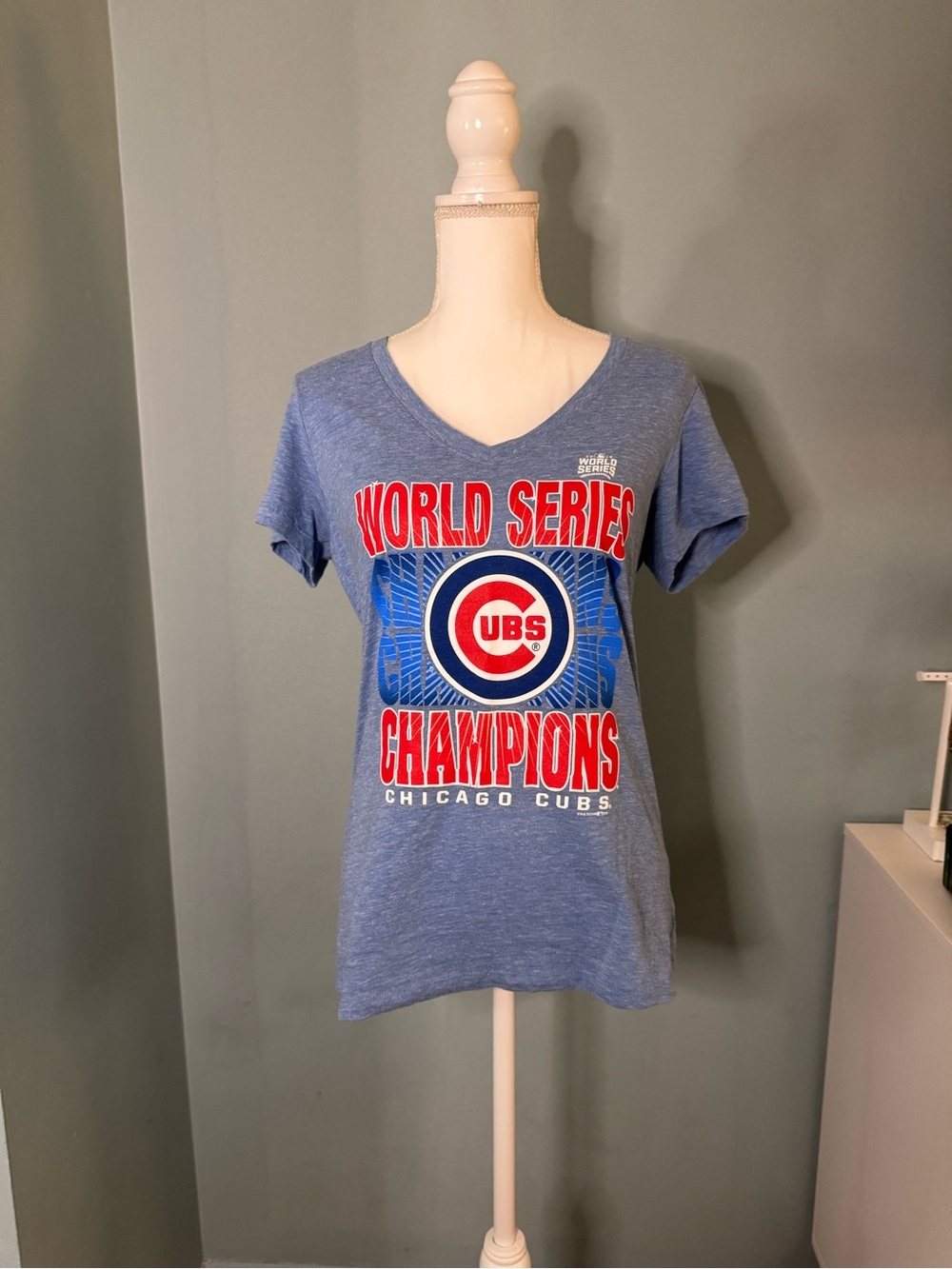 5th & Ocean Chicago Cubs Heather Light Blue Short Sleeve Tee Medium Soft EUC